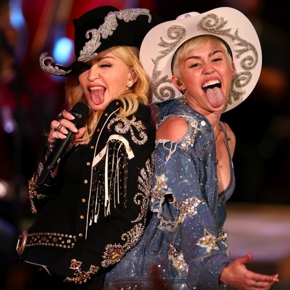 Miley-Cyrus-Madonna-Filming-MTV-Unplugged