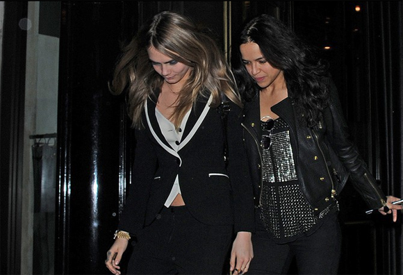 Michelle Rodriguez officialise sa relation avec Cara Delevingne