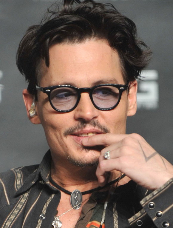 La bague de fiançailles de Johnny Depp