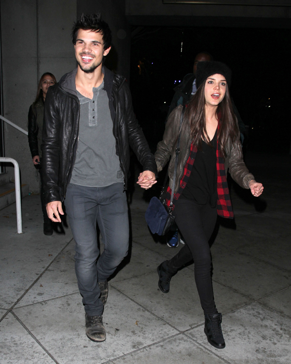 Taylor Lautner et Marie Avgeropoulos se séparent