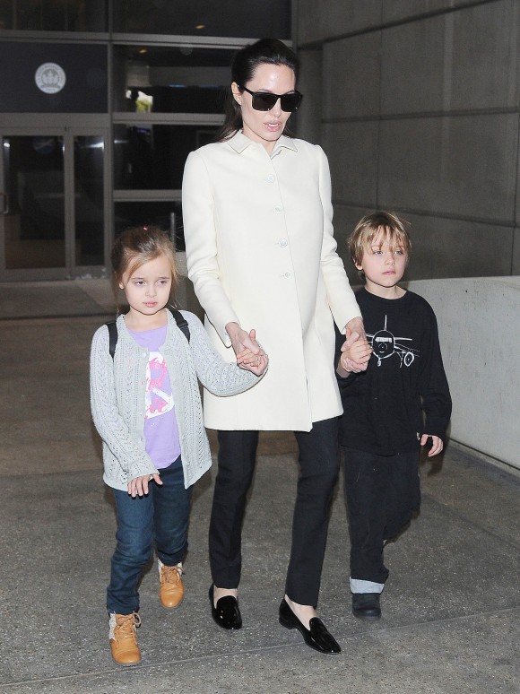 Angelina Jolie Returns To Los Angeles