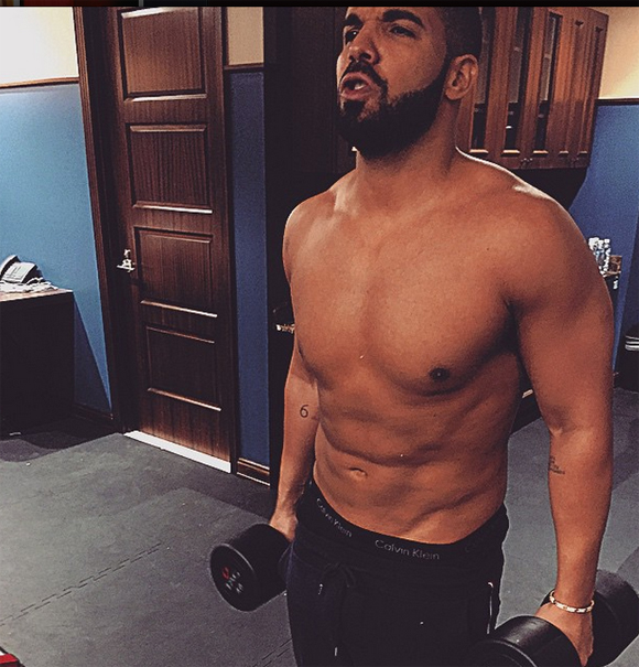 Le corps musclé de Drake