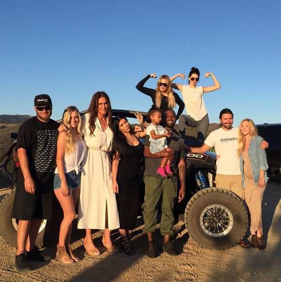 Caitlyn Jenner passe la Fête des pères en famille
