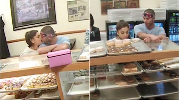 Ariana Grande et son nouveau chum s'amusent à licher des donuts!