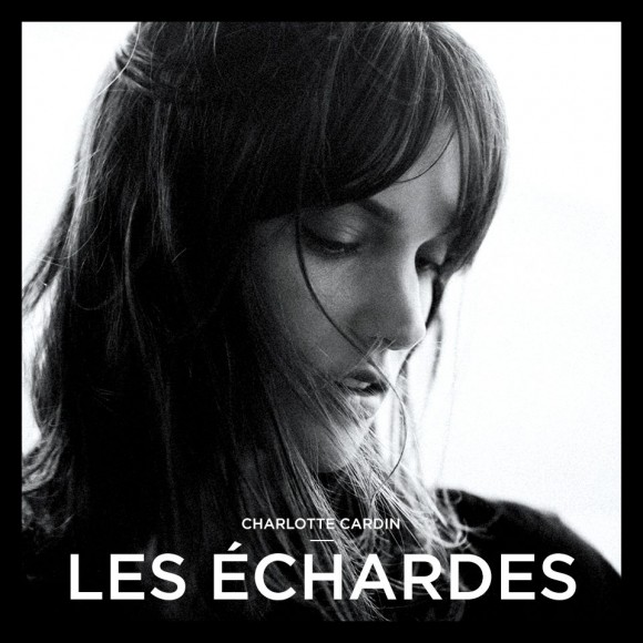 Charlotte Cardin dévoile Les échardes, son premier extrait en français.