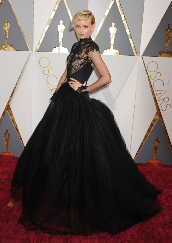 Oscars 2016 - Les 10 meilleurs looks du tapis rouge