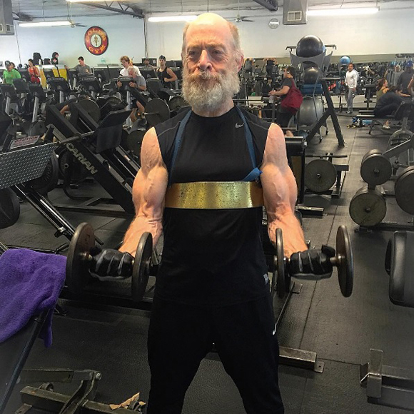 À 61 ans, J.K. Simmons est au sommet de sa forme