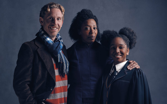 À l'international - Ron, Hermione et leur fille Rose dans Harry Potter and the Cursed Child