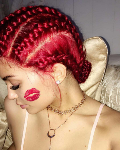 kylie jenner red hair
