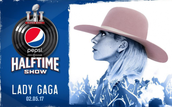 Lady Gaga en vedette à la mi-temps du Super Bowl 2017.