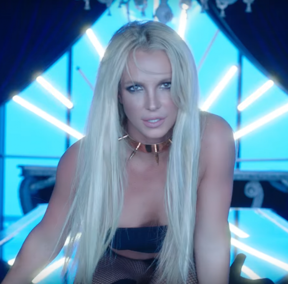 Britney Spears sort un nouveau clip ultra sexu pour Slumber Party 