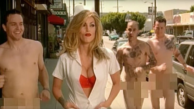 La fois que blink-182 a couru nu dans une vidéo