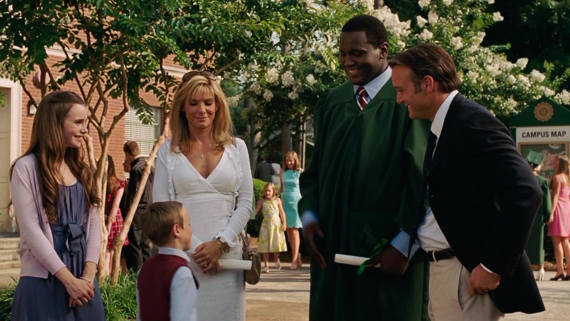 The Blind Side: Les Tuohy réagissent aux allégations (et Sandra Bullock a le cœur brisé)!