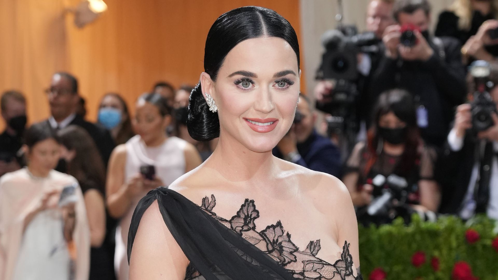 Katy Perry sold her catalog for $225 million! - OiCanadian